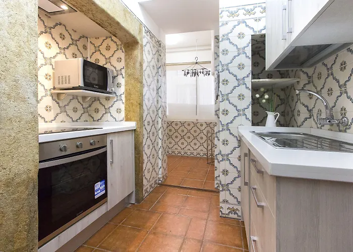 Downtown Classic By Homing *