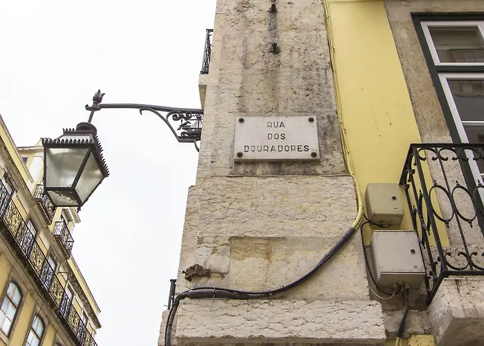 Downtown Classic By Homing