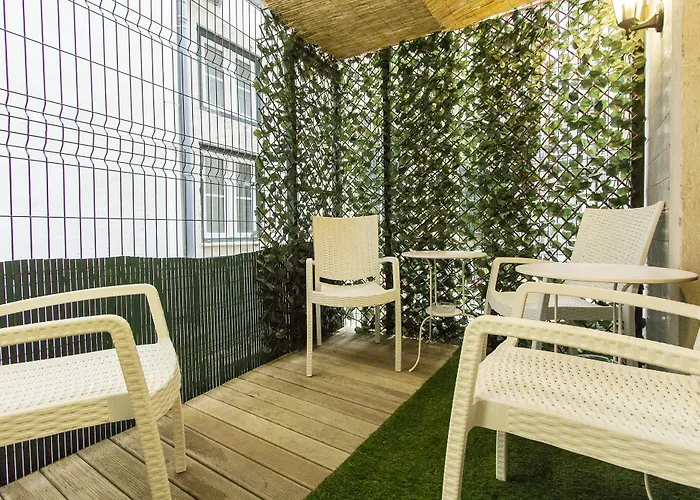 Downtown Classic By Homing